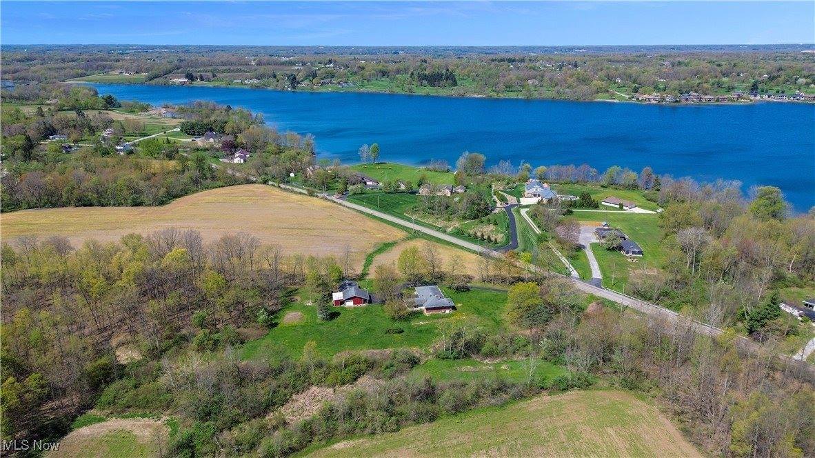 10245 Springfield Road, Poland, OH 44514