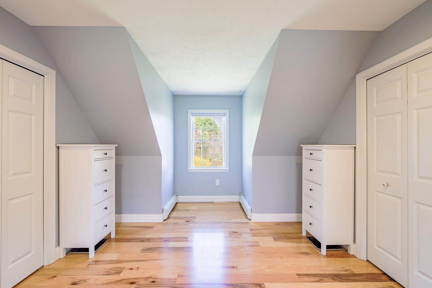 20 Birch Lane, Wales, ME 04280