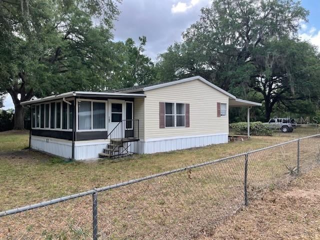 53 CR 401 S, Lake Panasoffkee, FL 33538