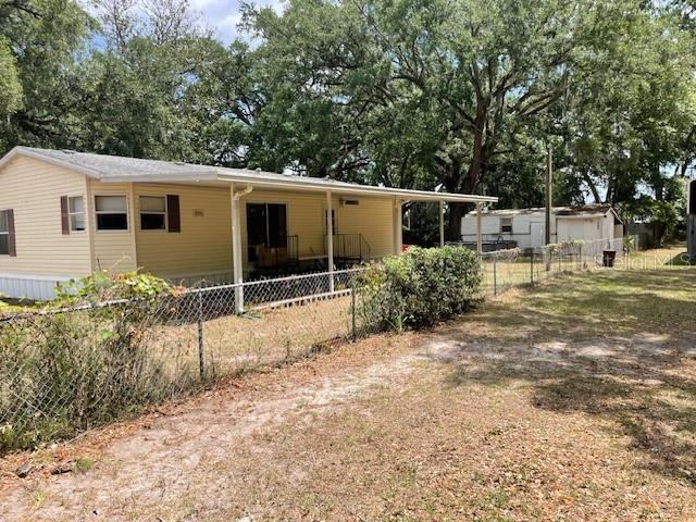 53 CR 401 S, Lake Panasoffkee, FL 33538