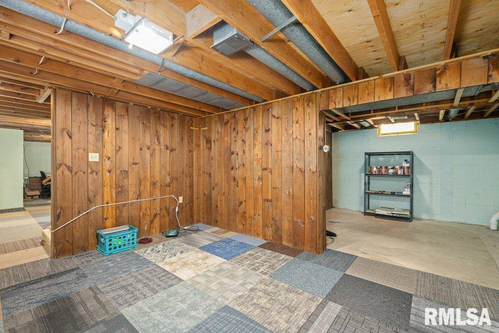 2380 5TH Street, East Moline, IL 61244