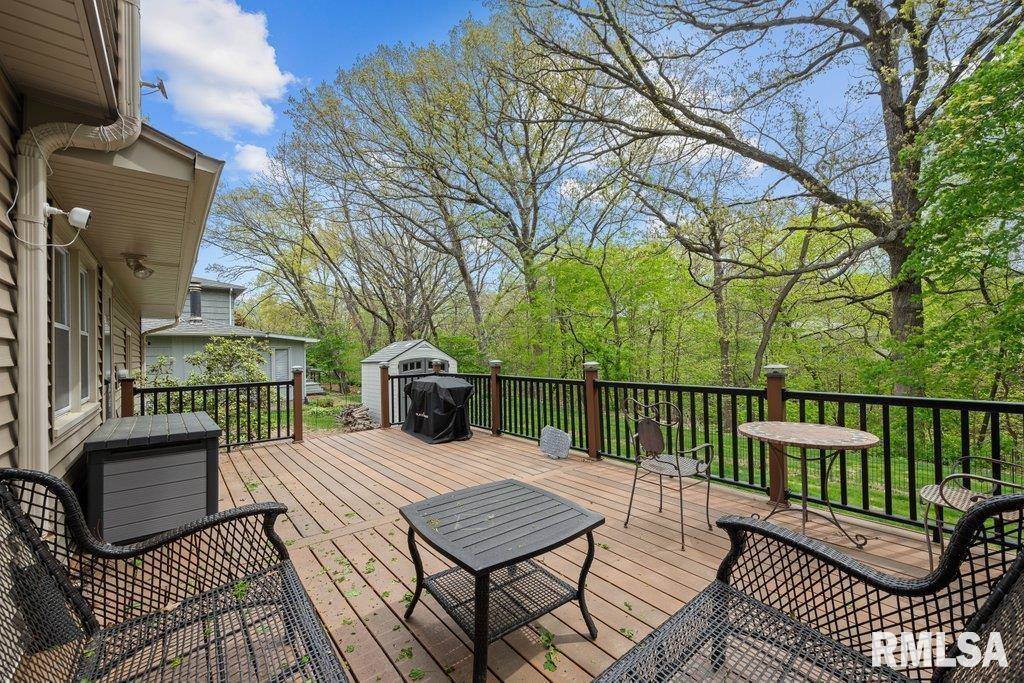 2380 5TH Street, East Moline, IL 61244