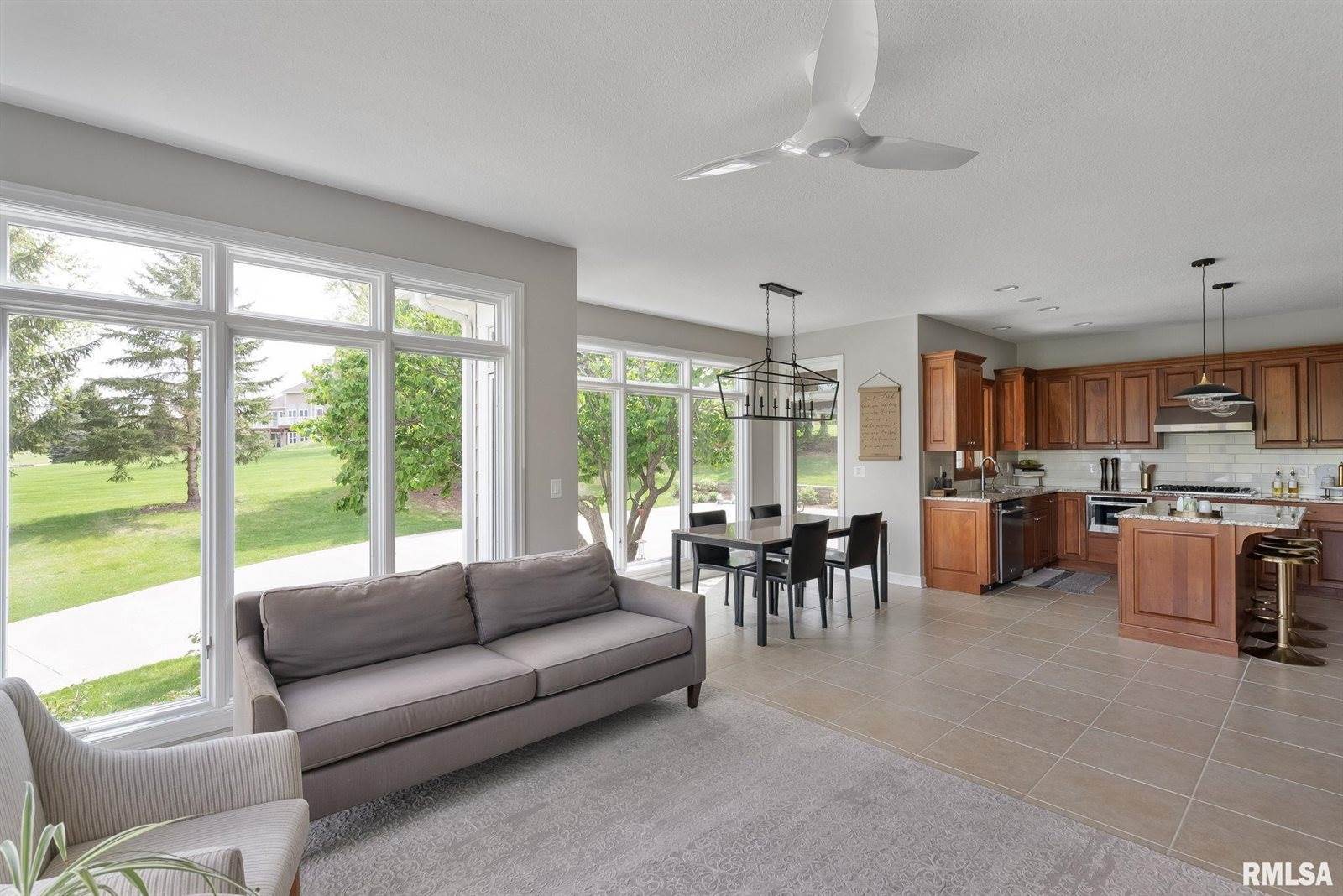 19036 251ST Avenue, Bettendorf, IA 52722