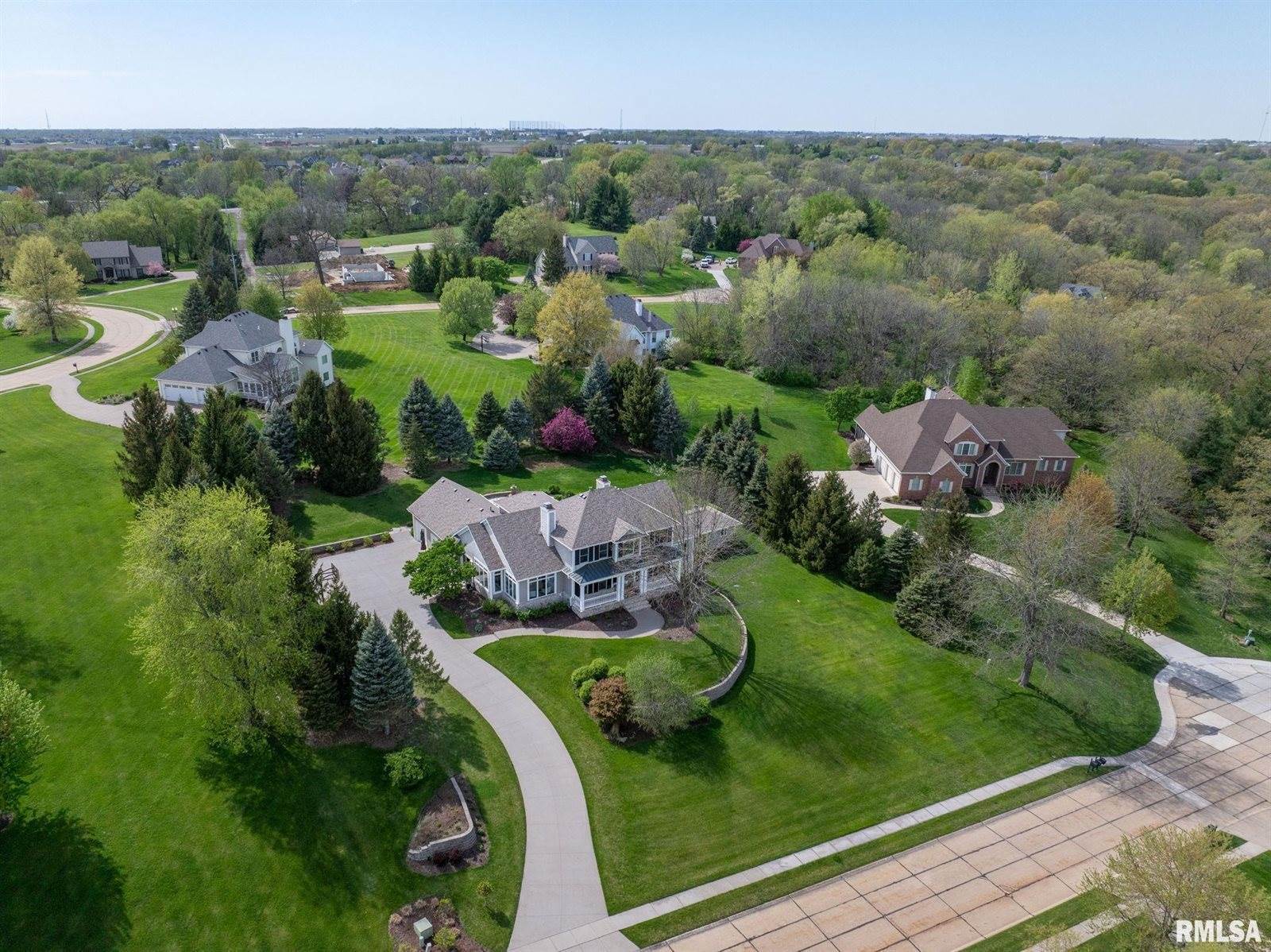 19036 251ST Avenue, Bettendorf, IA 52722