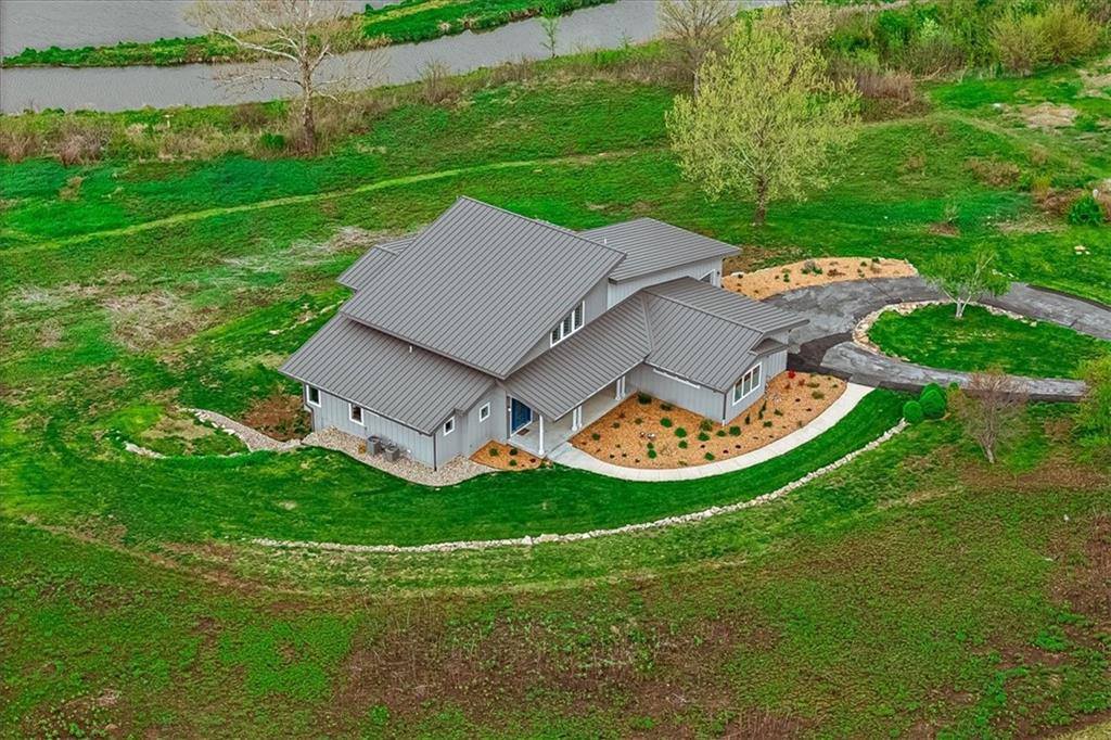 15267 161st Street, Bonner Springs, KS 66012