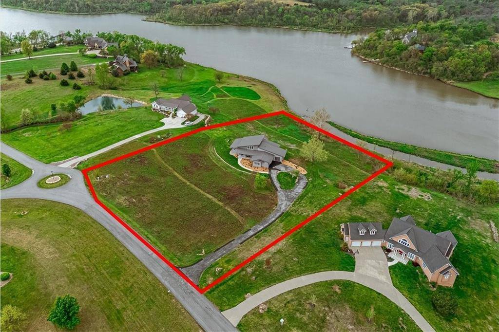 15267 161st Street, Bonner Springs, KS 66012