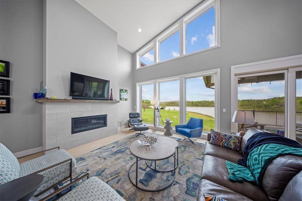 15267 161st Street, Bonner Springs, KS 66012