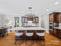 1030 Westbury Drive, Matthews, NC 28104