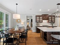 1030 Westbury Drive, Matthews, NC 28104