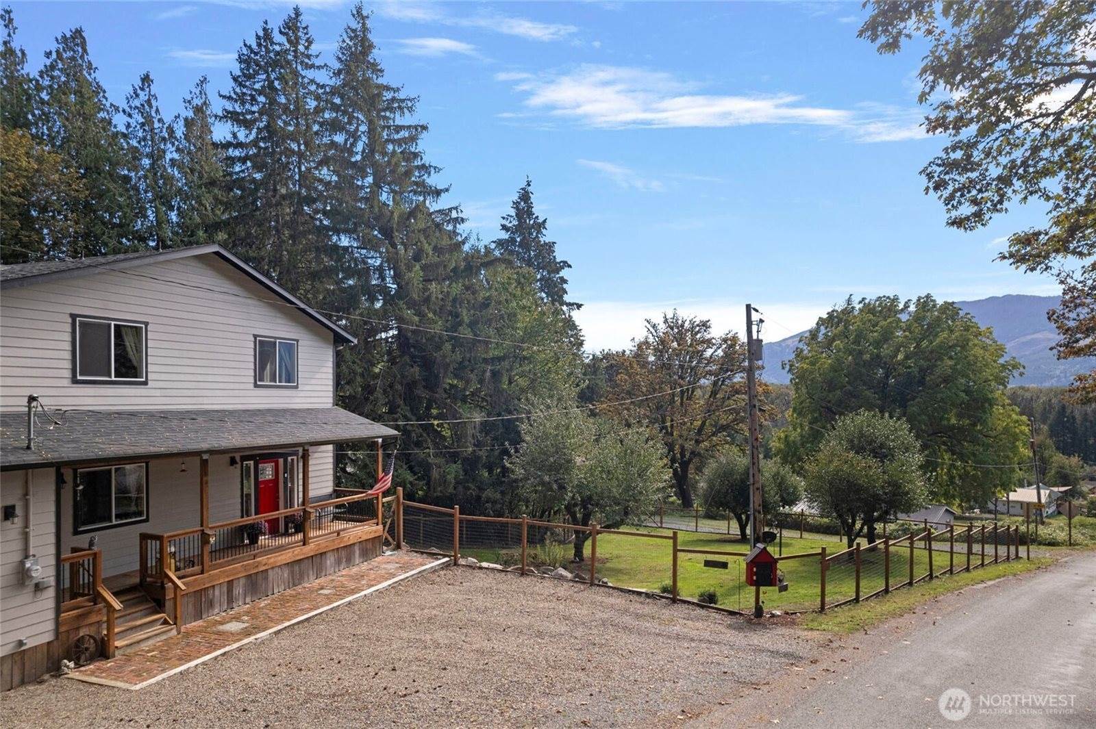 10871 Alfred Street, Rockport, WA 98283