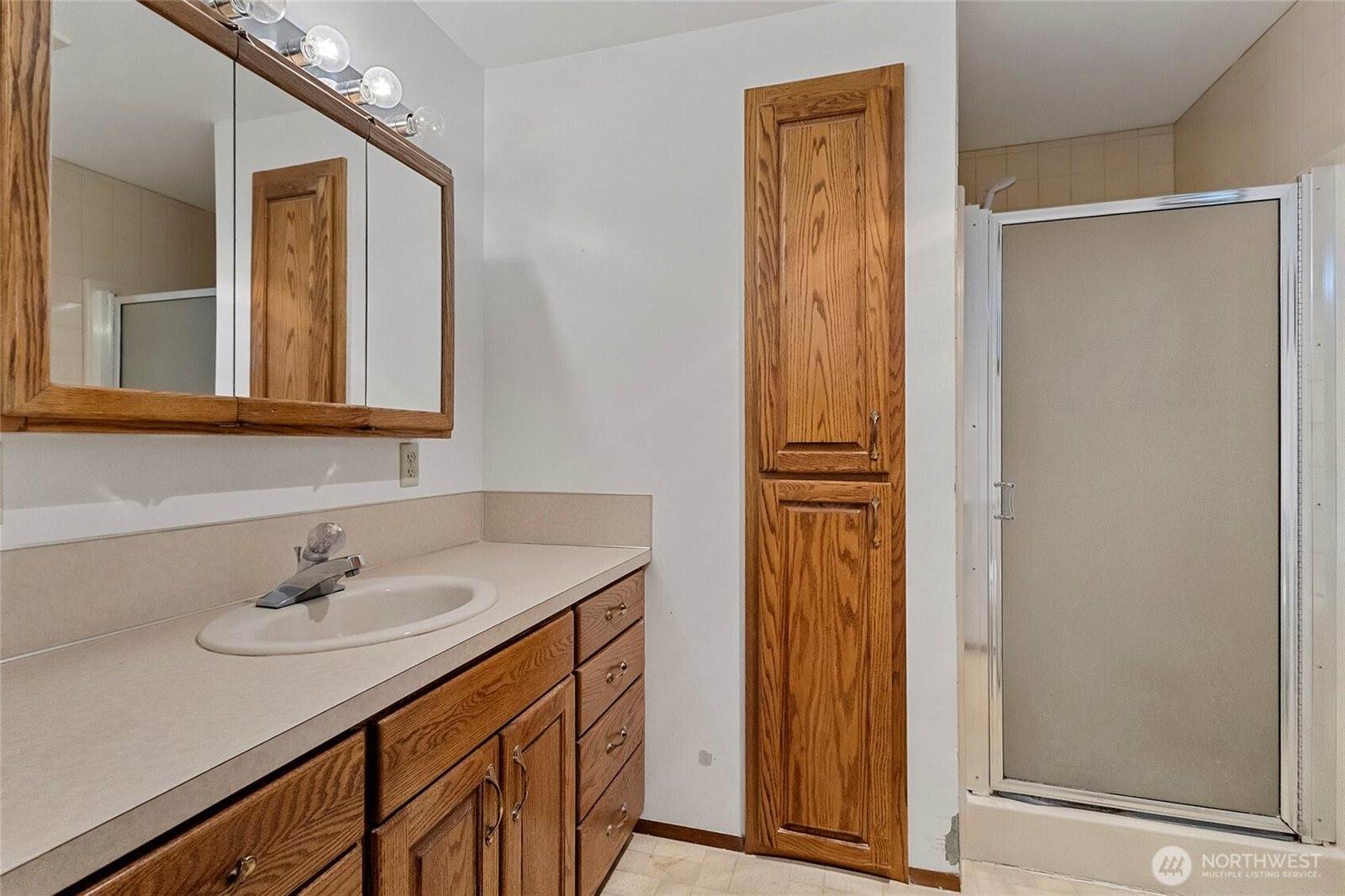 807 Alexander Street, Sedro Woolley, WA 98284