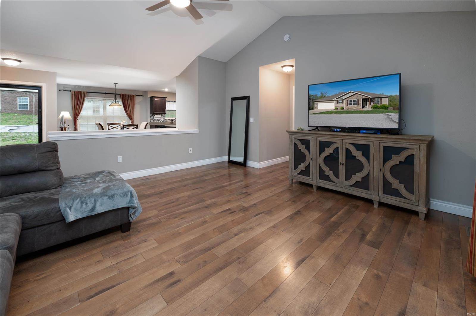 19737 Ladera Road, Waynesville, MO 65583