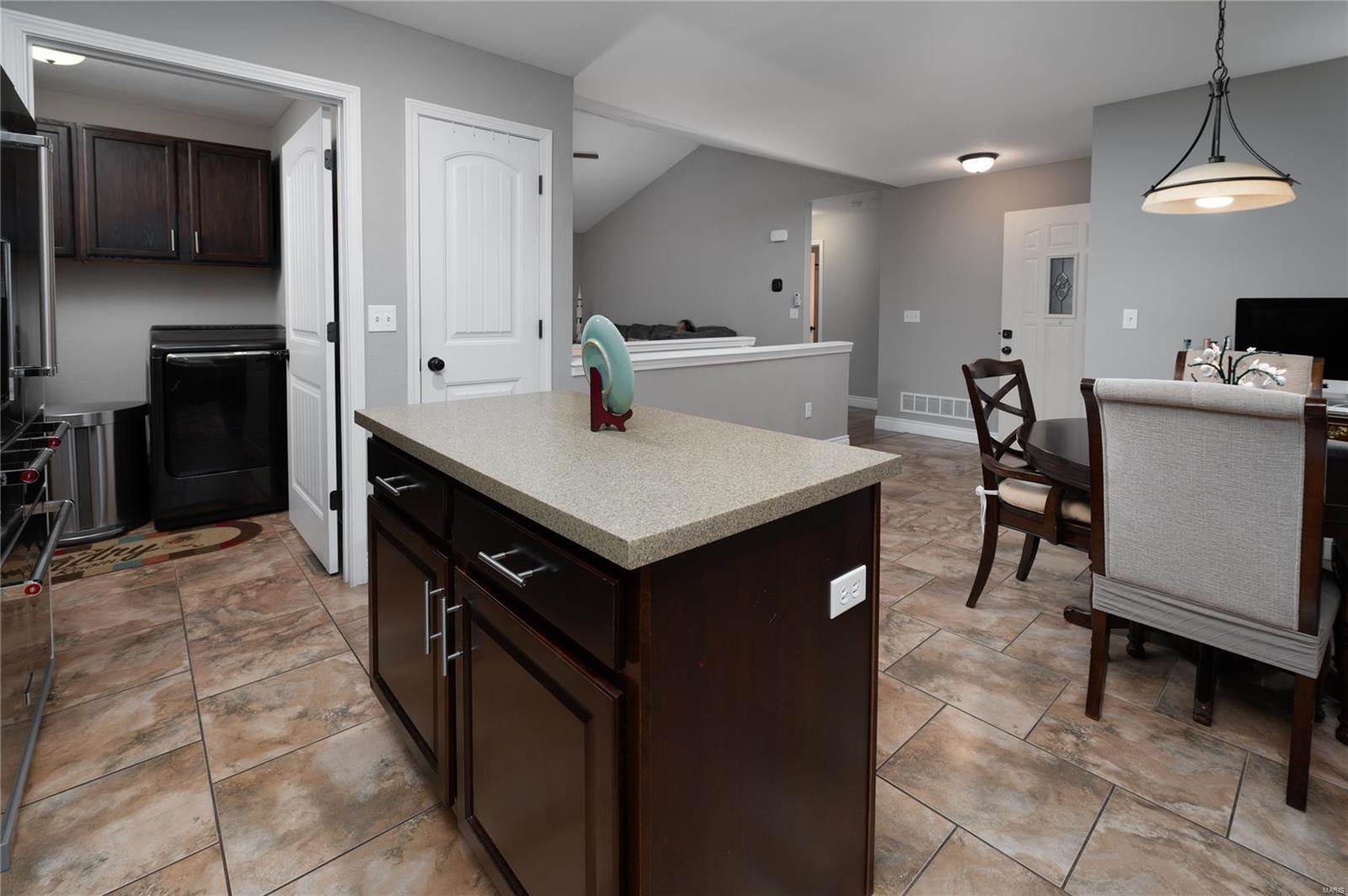 19737 Ladera Road, Waynesville, MO 65583