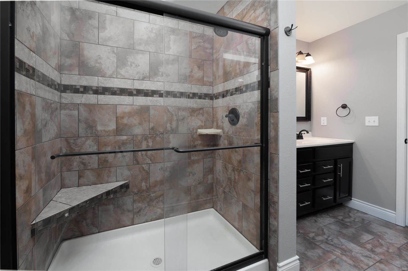 19737 Ladera Road, Waynesville, MO 65583