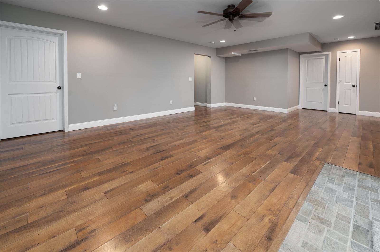 19737 Ladera Road, Waynesville, MO 65583