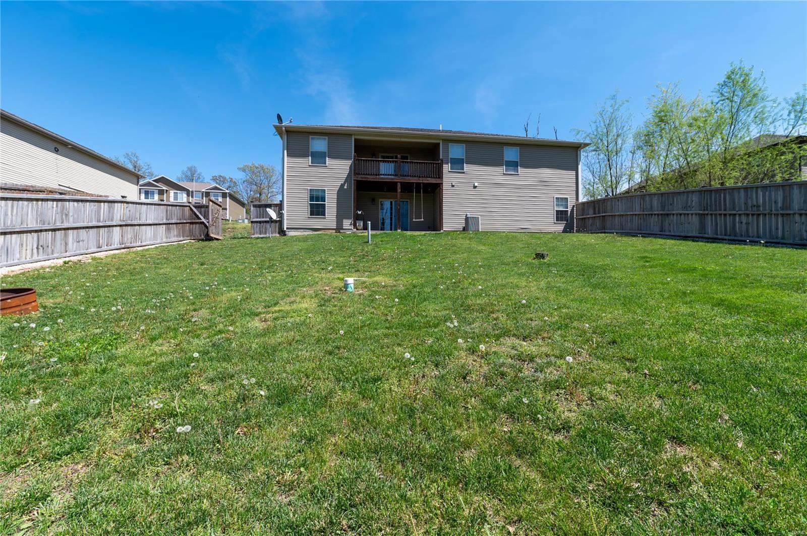 19737 Ladera Road, Waynesville, MO 65583