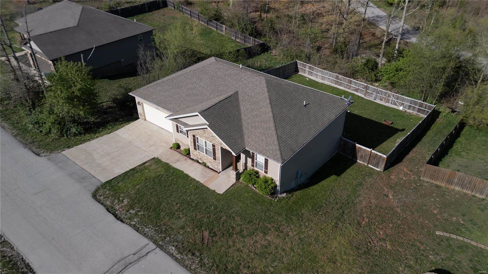 19737 Ladera Road, Waynesville, MO 65583