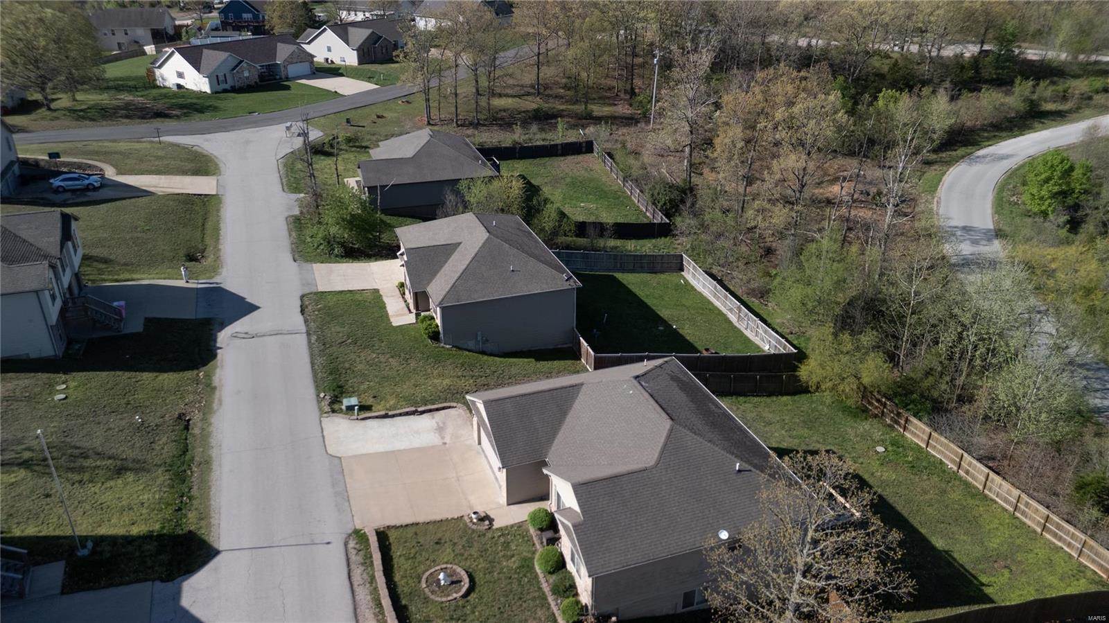 19737 Ladera Road, Waynesville, MO 65583