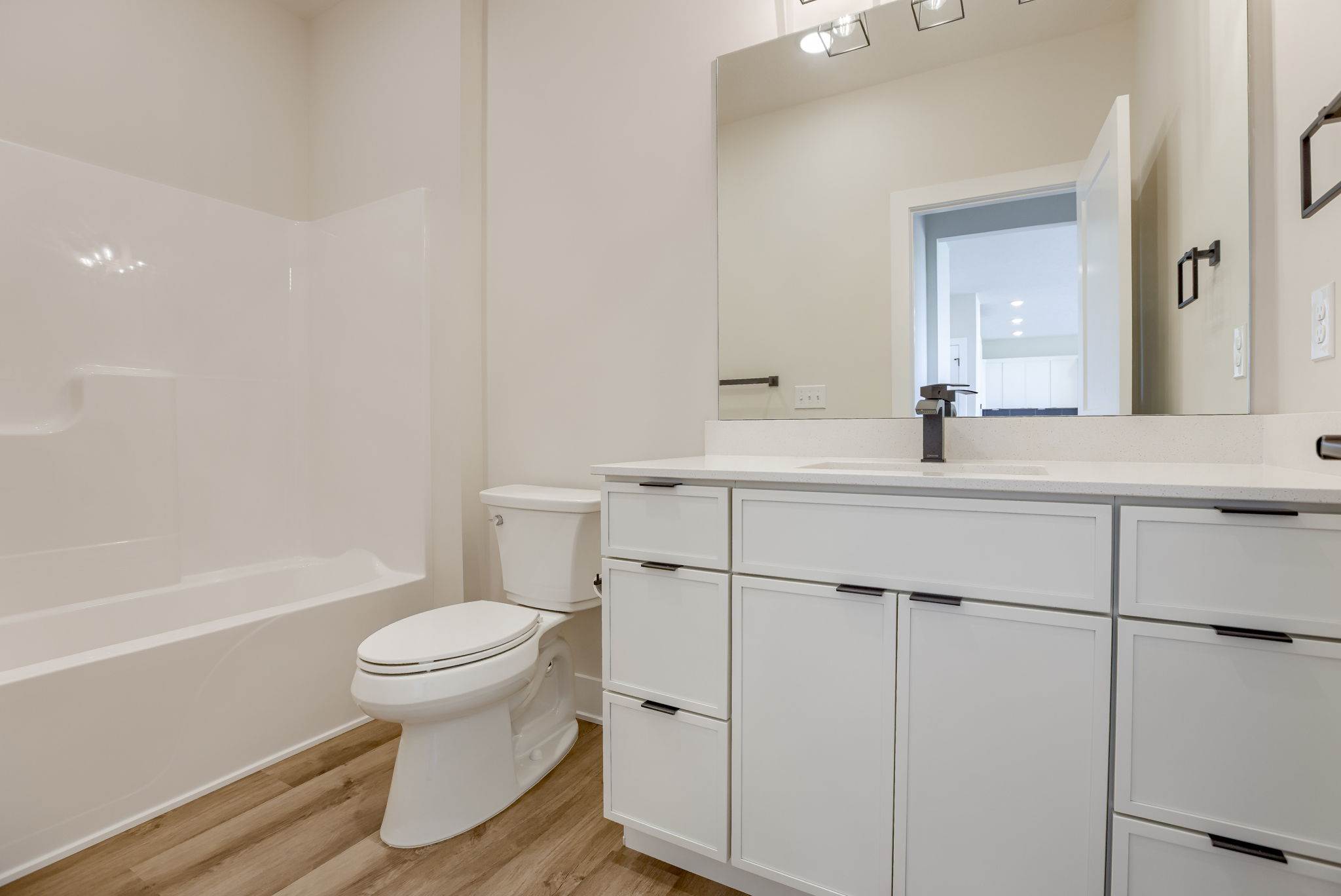 5725 North 196 Street, Elkhorn, NE 68022