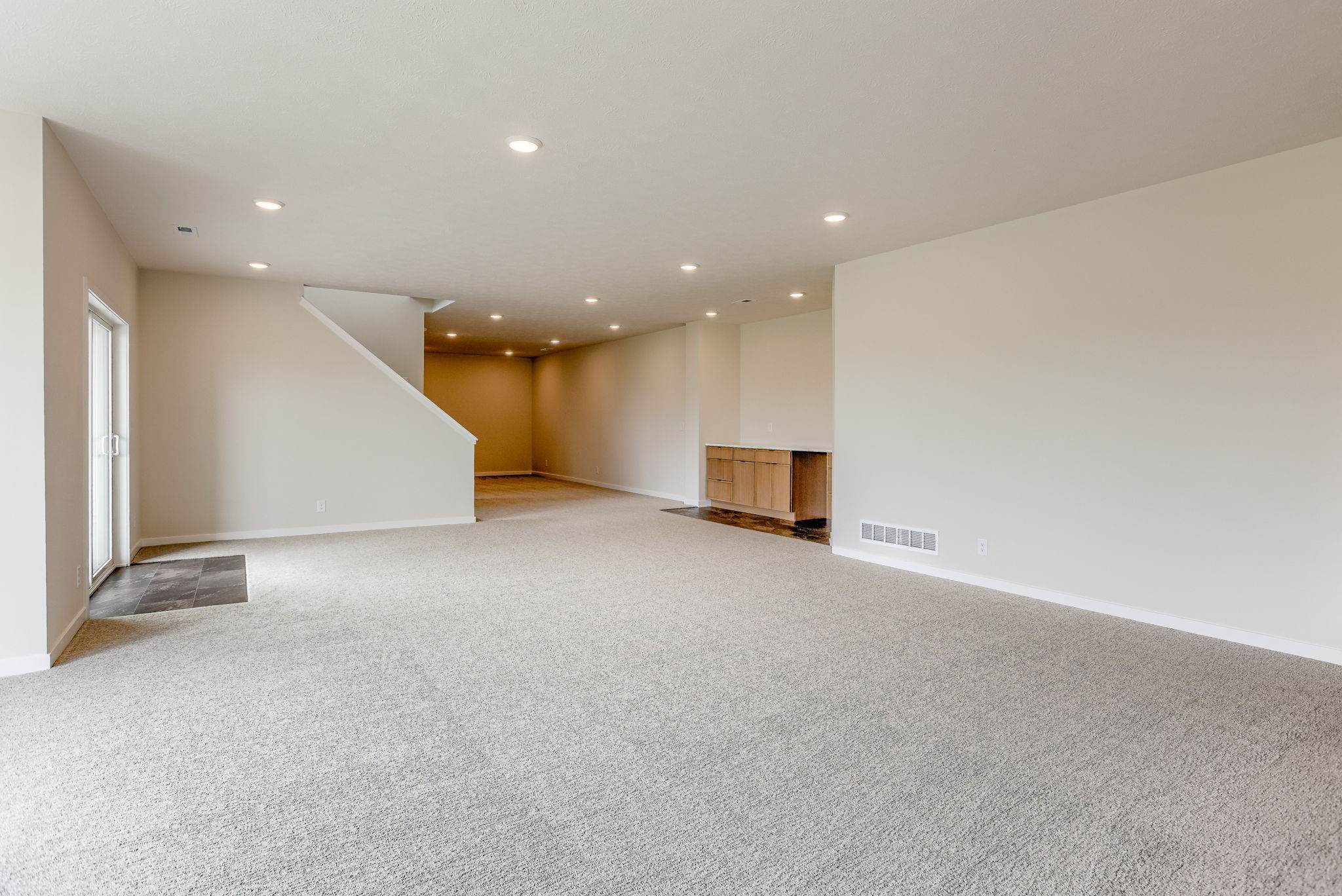 5725 North 196 Street, Elkhorn, NE 68022