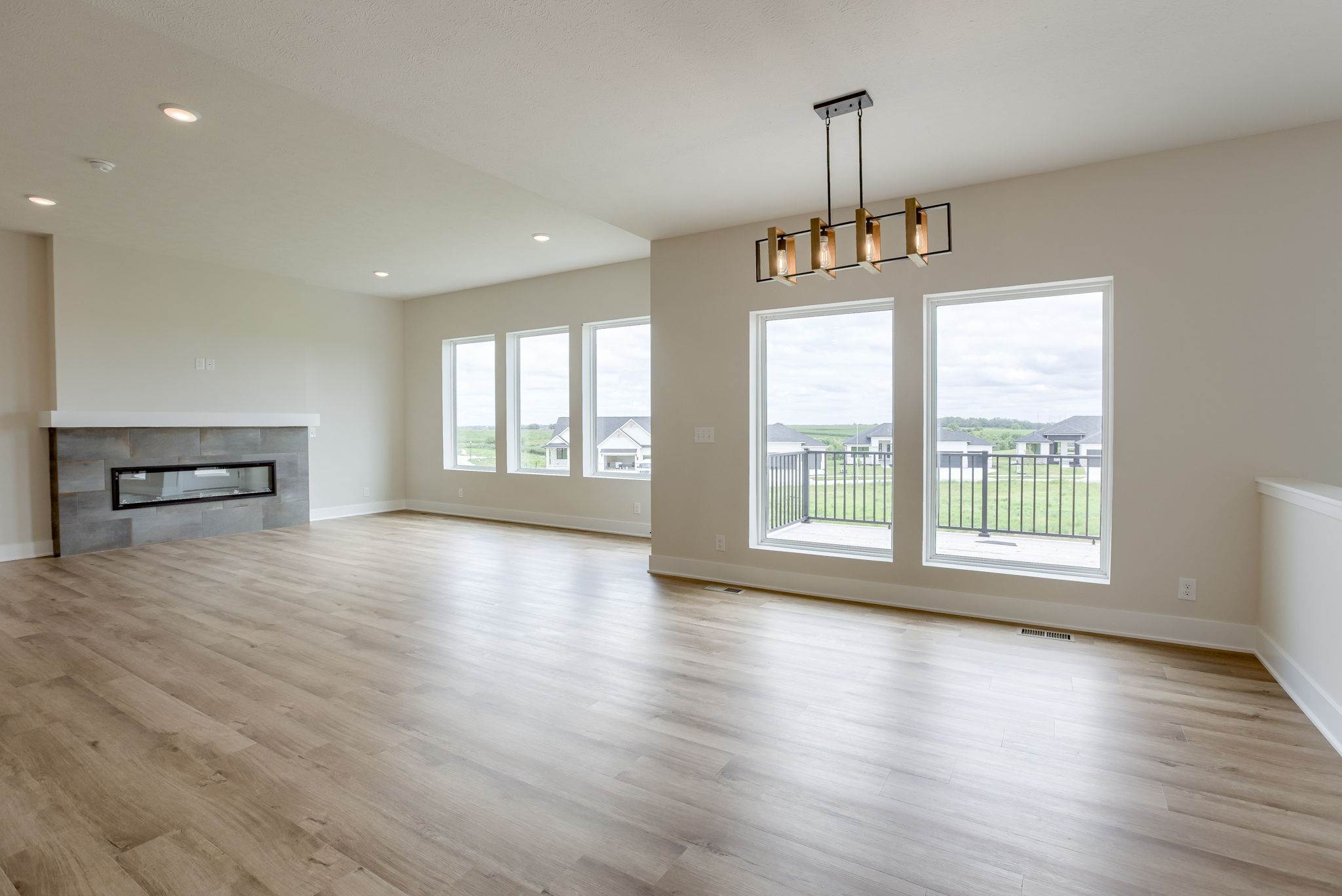 5725 North 196 Street, Elkhorn, NE 68022