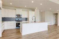 5725 North 196 Street, Elkhorn, NE 68022