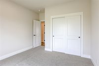 5725 North 196 Street, Elkhorn, NE 68022