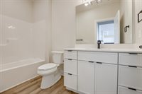 5725 North 196 Street, Elkhorn, NE 68022