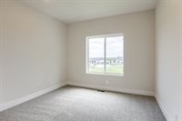 5725 North 196 Street, Elkhorn, NE 68022