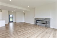 5725 North 196 Street, Elkhorn, NE 68022