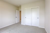 5725 North 196 Street, Elkhorn, NE 68022