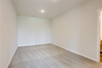 5725 North 196 Street, Elkhorn, NE 68022