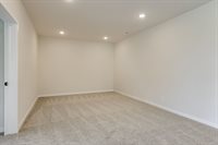 5725 North 196 Street, Elkhorn, NE 68022