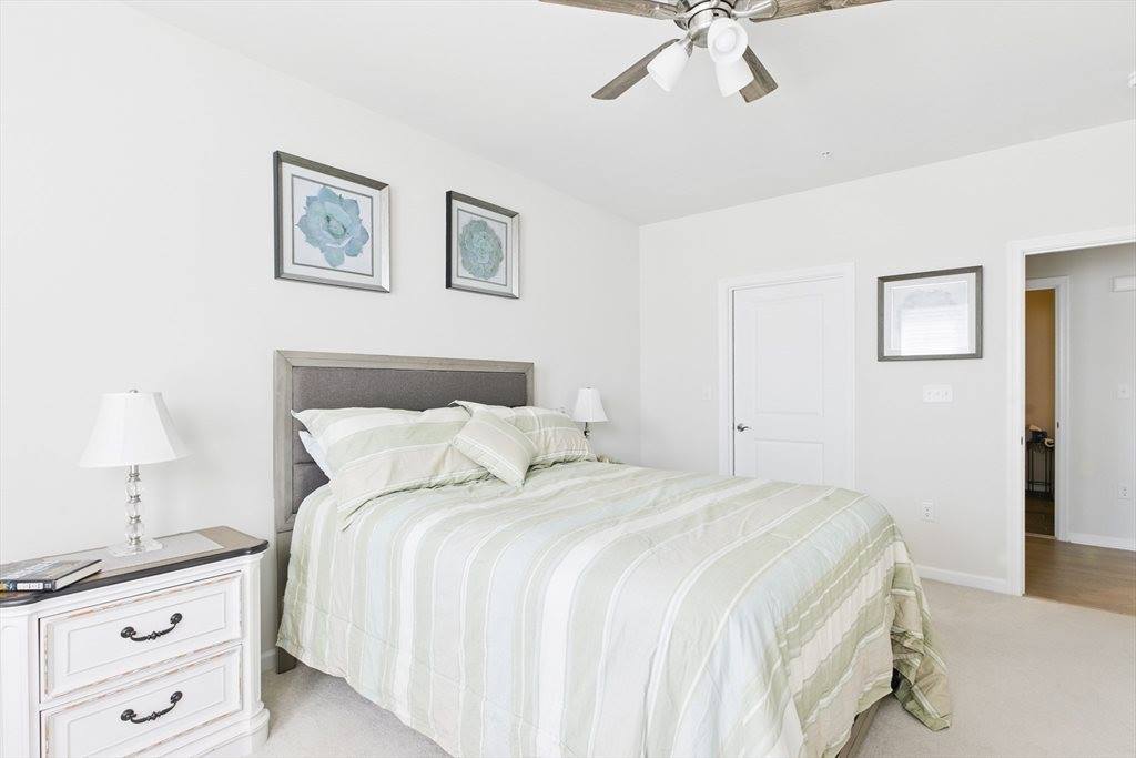 3303 Pennington Dr, Walpole, MA 02081