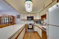 303 Tuckers Ln, Hingham, MA 02043