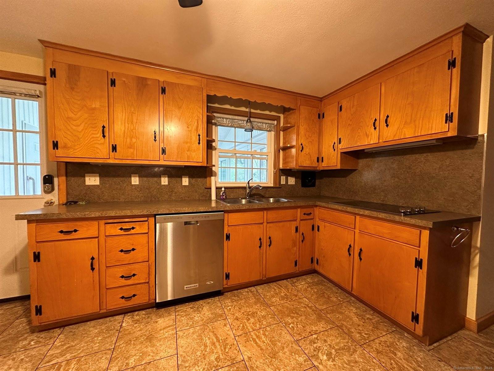 215 Pine, Wethersfield, CT 06109