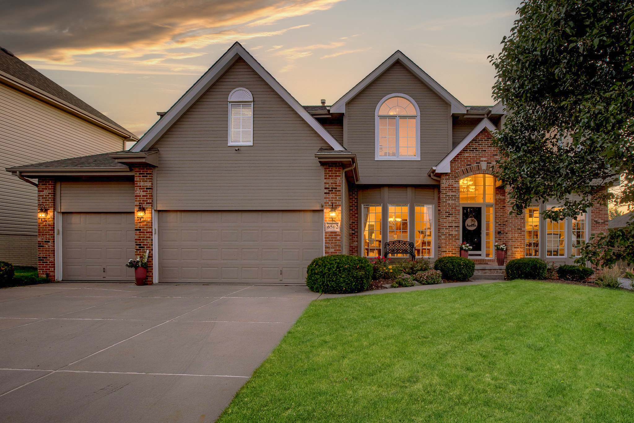 6502 North 157 Street, Omaha, NE 68116