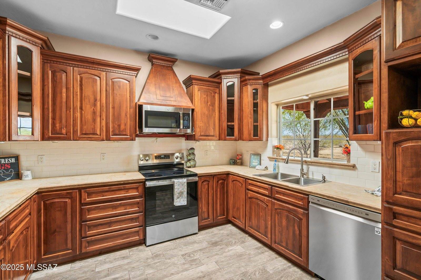 37679 South Marylynne Lane, Marana, AZ 85658