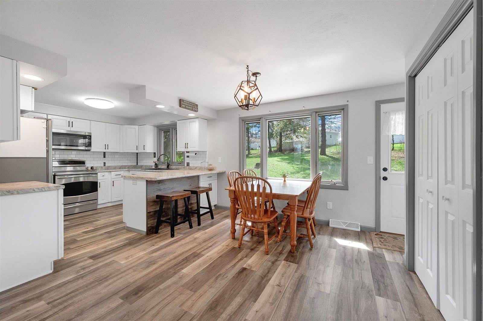 418 Abe Court, Seymour, WI 54165