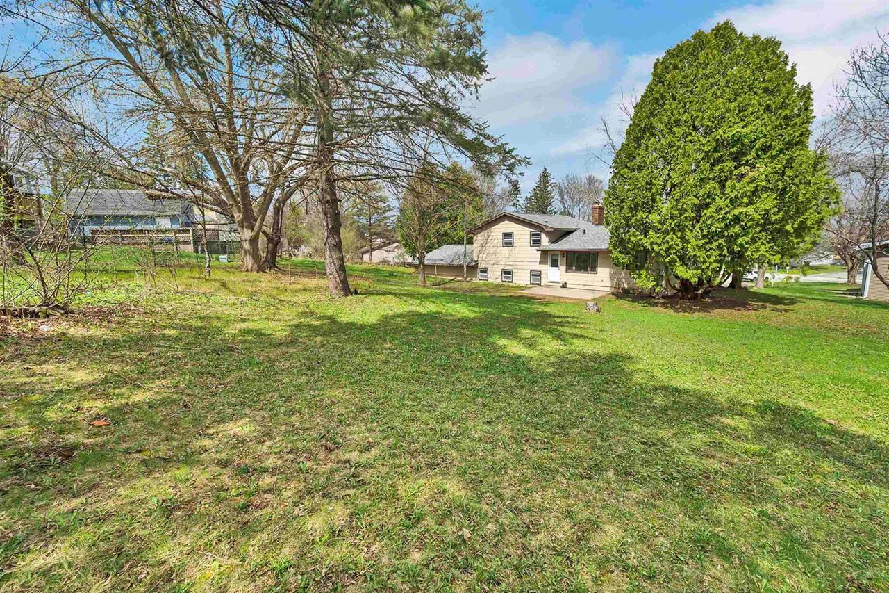 418 Abe Court, Seymour, WI 54165