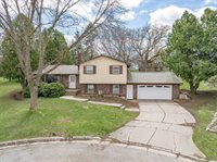 418 Abe Court, Seymour, WI 54165