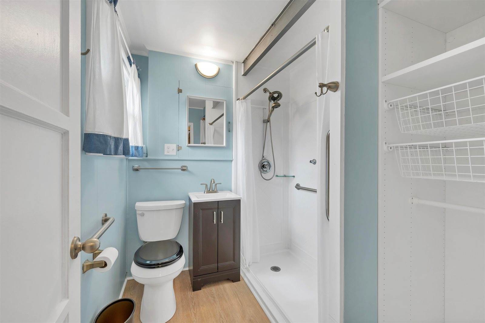 826 Nicolet Avenue, Green Bay, WI 54304