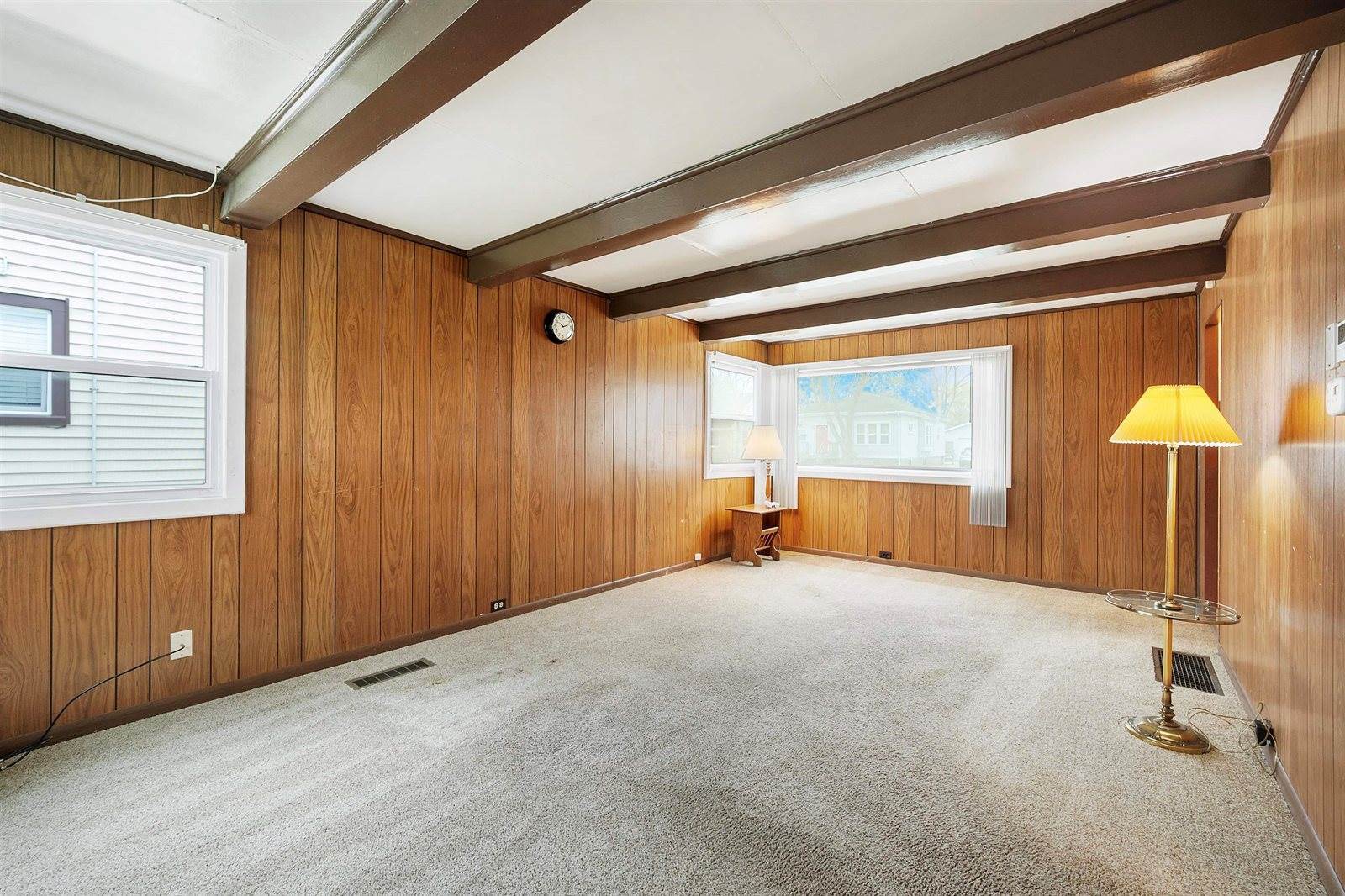 826 Nicolet Avenue, Green Bay, WI 54304