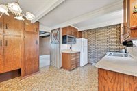 826 Nicolet Avenue, Green Bay, WI 54304