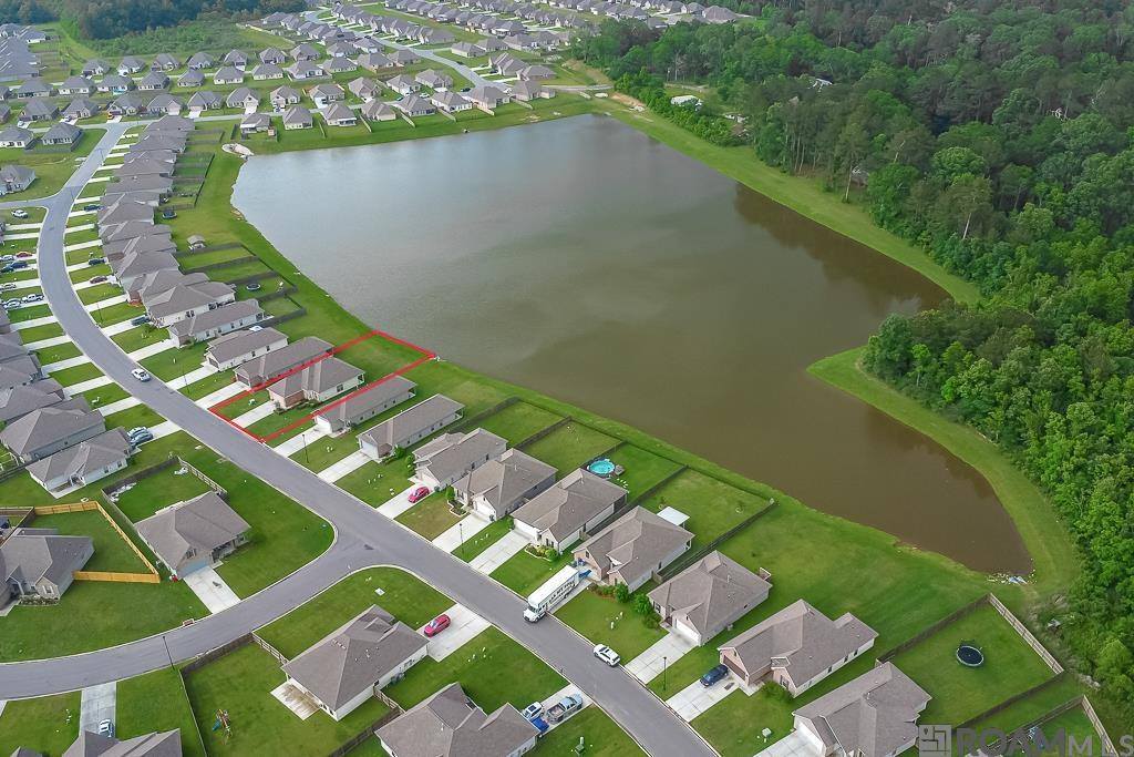 14040 Colt Dr, Denham Springs, LA 70726