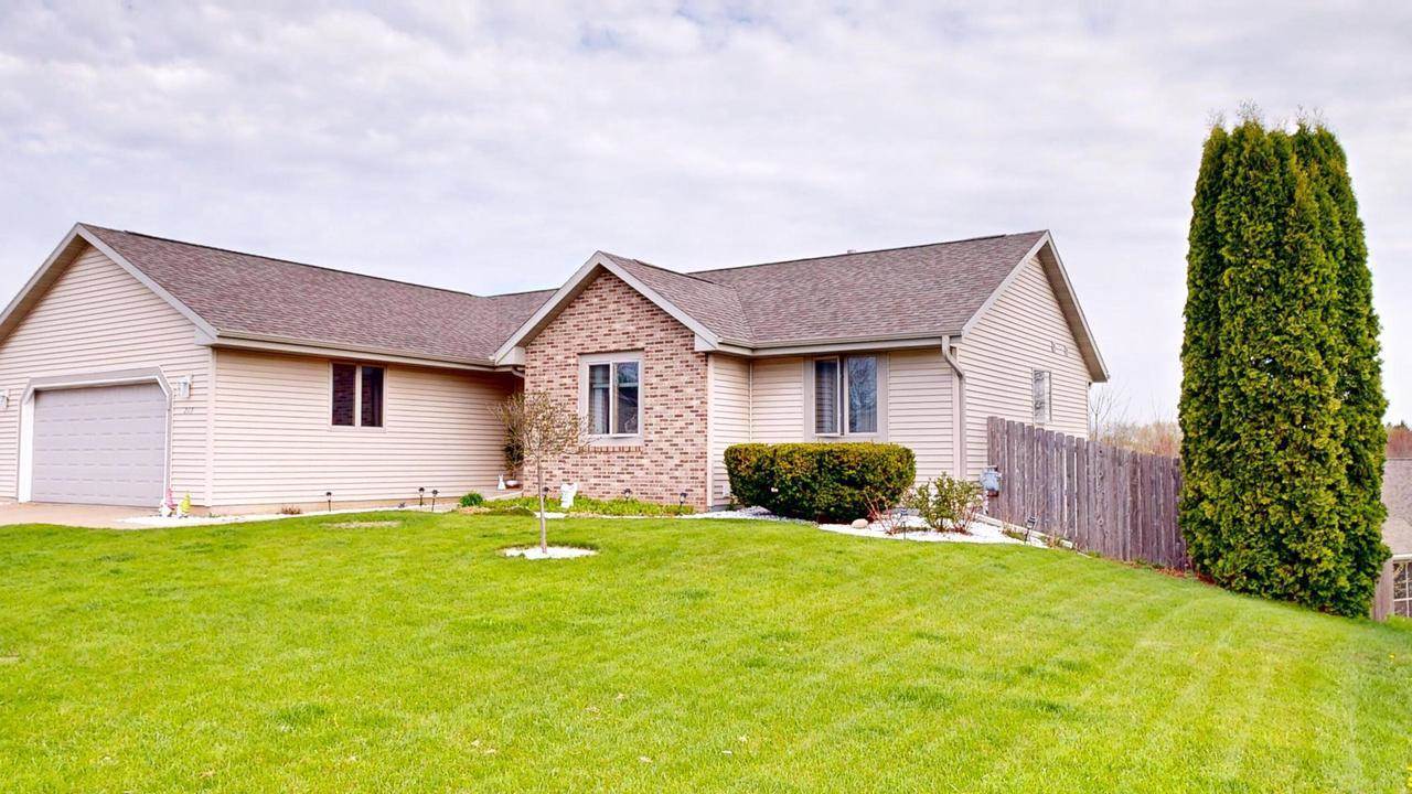 213 Wollet Dr, Fort Atkinson, WI 53538