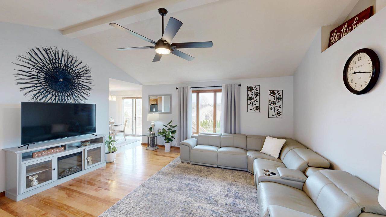 213 Wollet Dr, Fort Atkinson, WI 53538