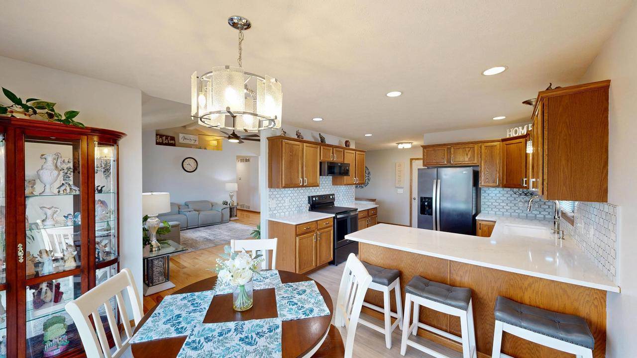 213 Wollet Dr, Fort Atkinson, WI 53538