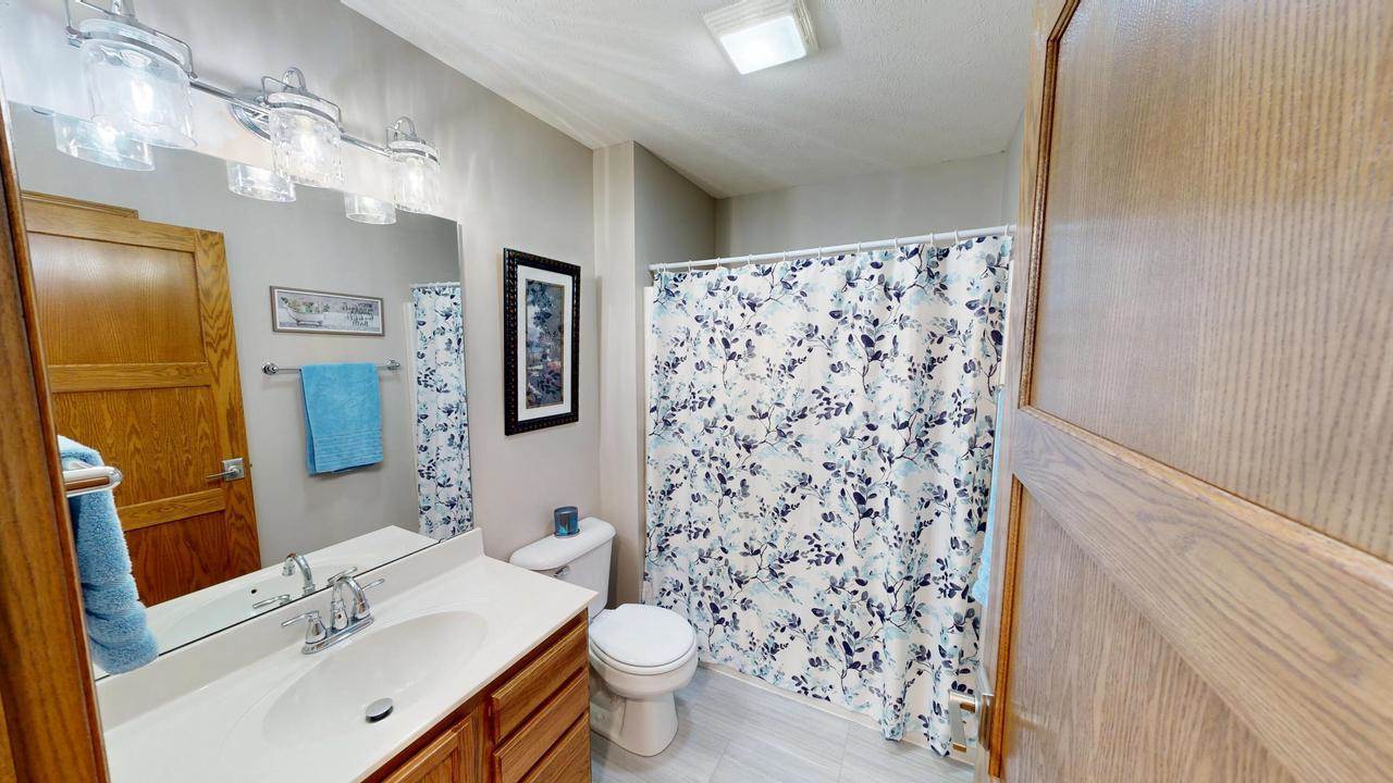 213 Wollet Dr, Fort Atkinson, WI 53538