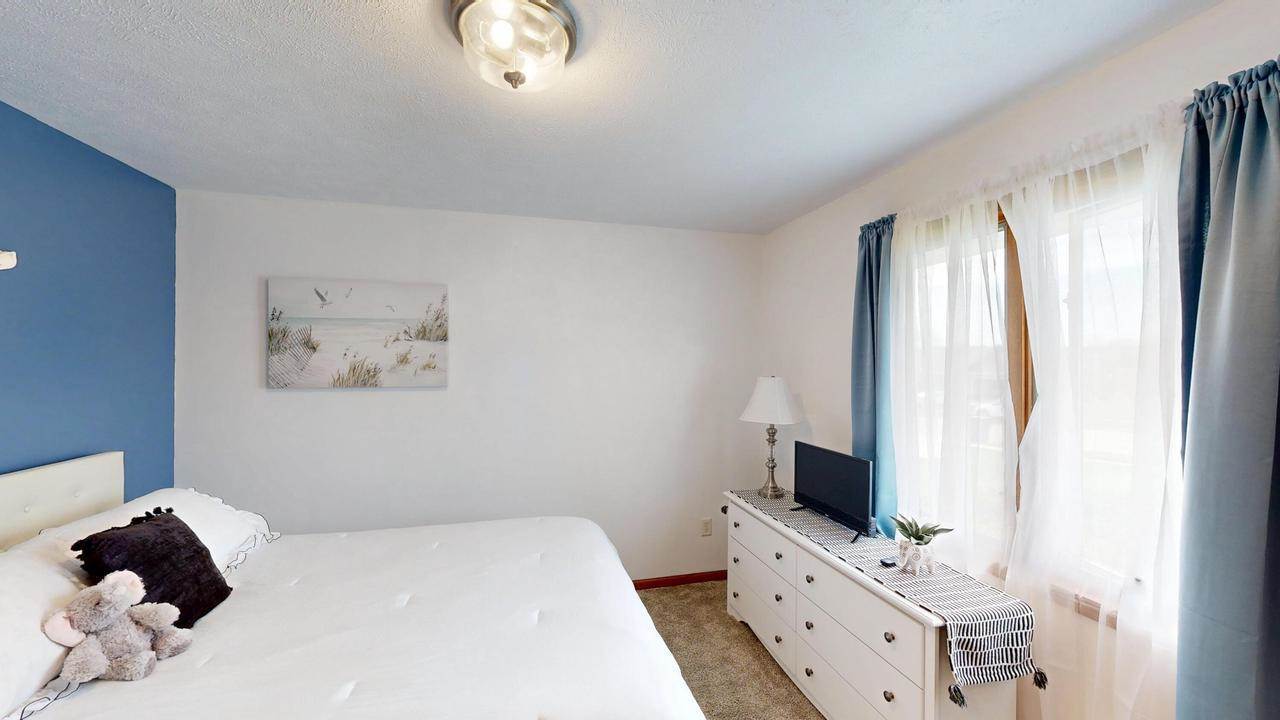 213 Wollet Dr, Fort Atkinson, WI 53538